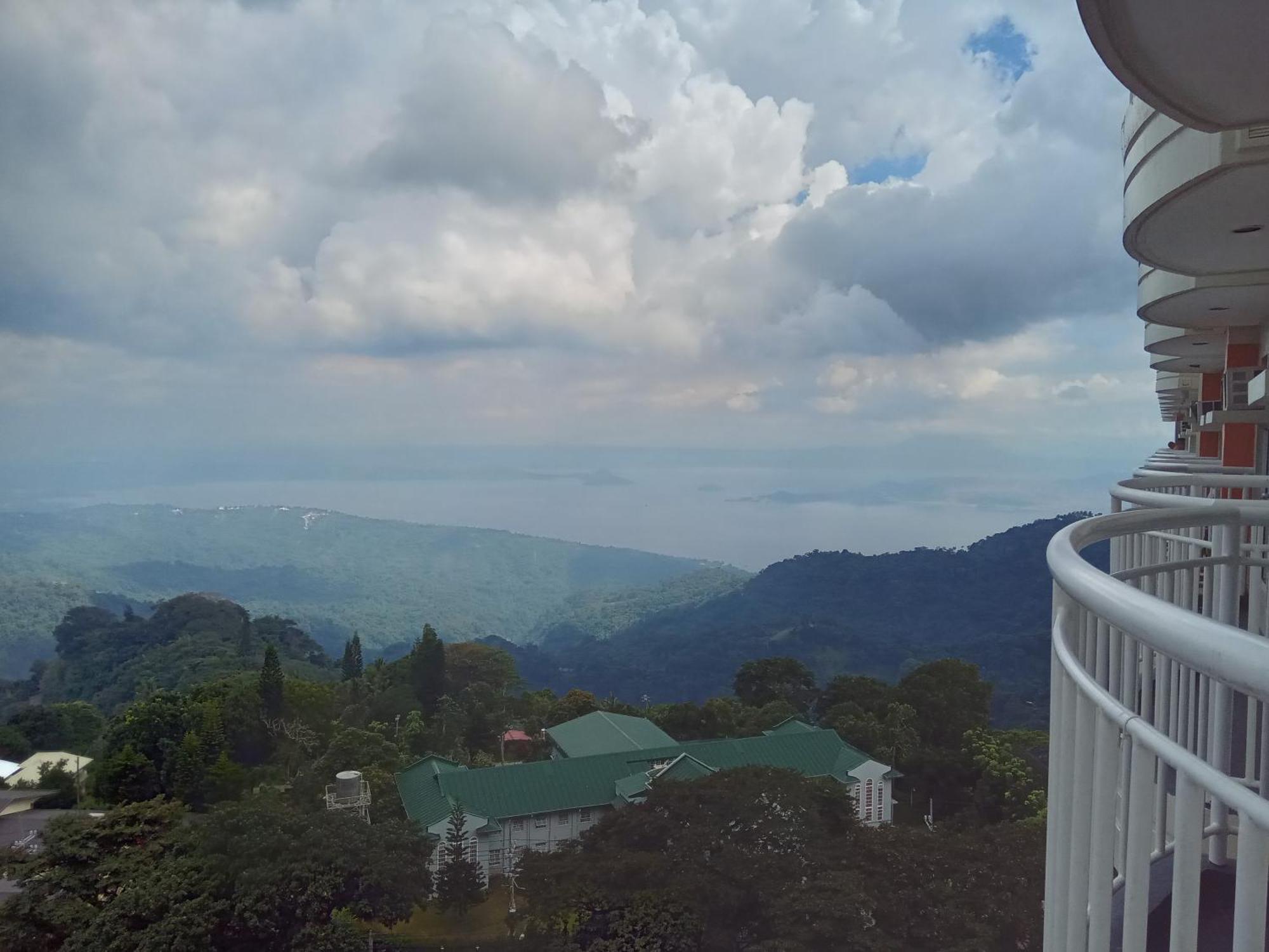 Tagaytay Prime Residences With Swimming Pool & Viewing Deck Tagaytay City Rom bilde